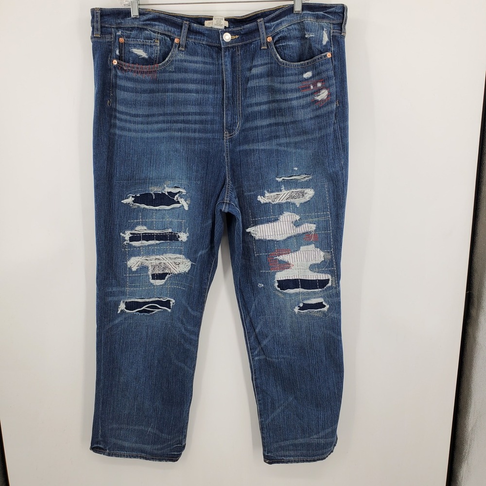 NWT Torrid Festi High Rise Straight Vintage Stretch‎ Patch and Repair Jeans 24R